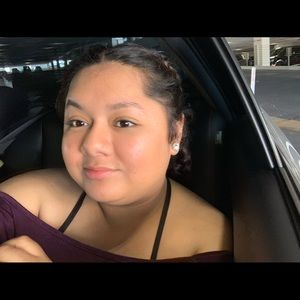 Meet your Posher, Mayra